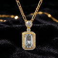 PVD Gold-Plated Stainless Steel Necklace steen is licht grijs
