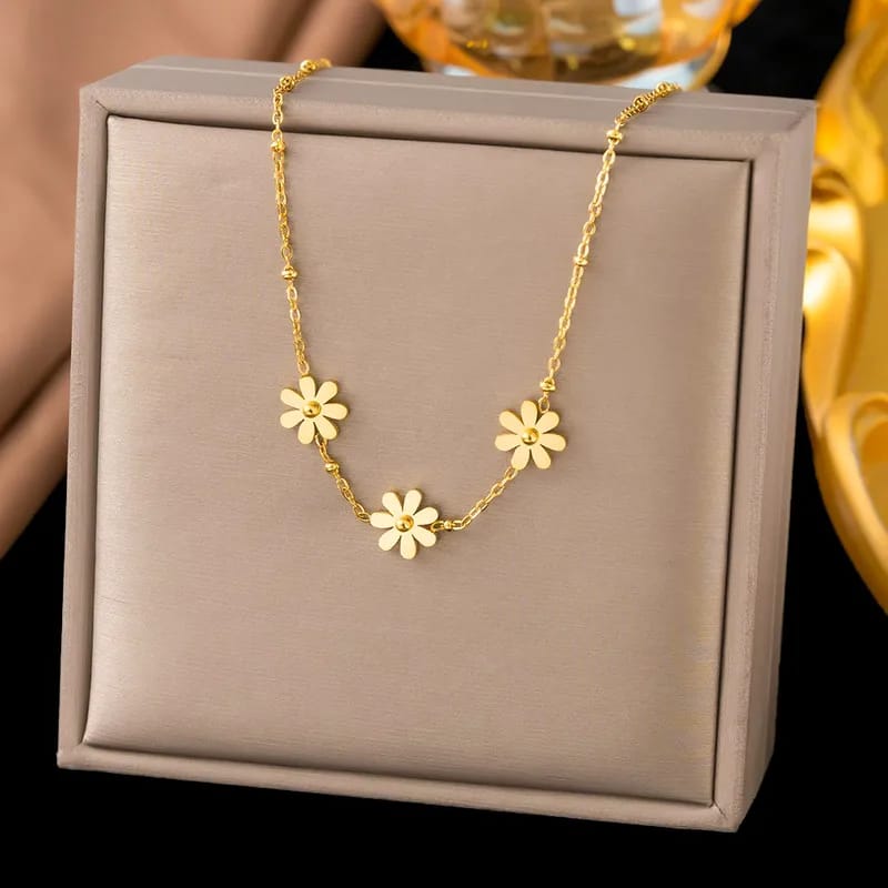 Leuke ketting met madeliefjes
