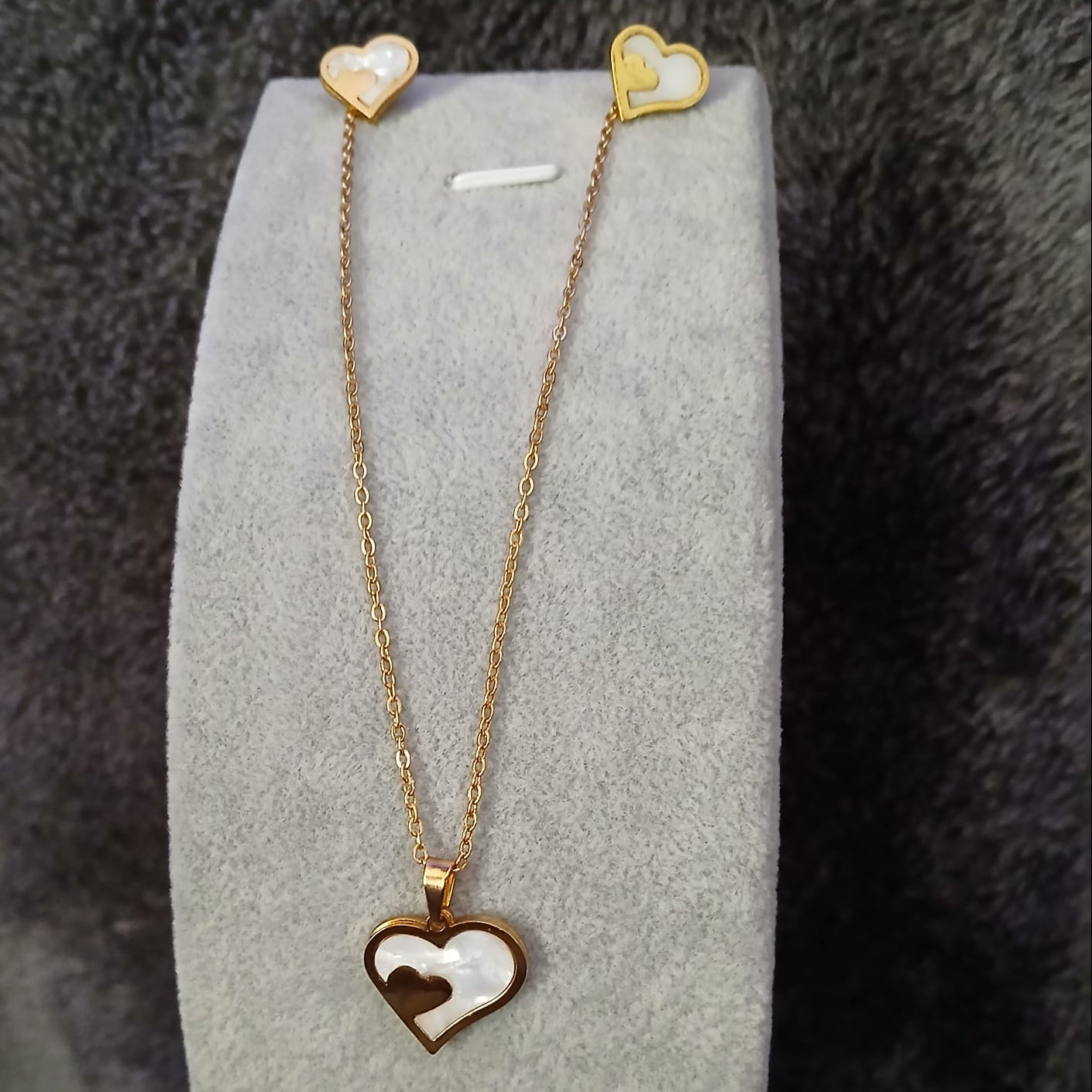 Set ketting met oorstekers
